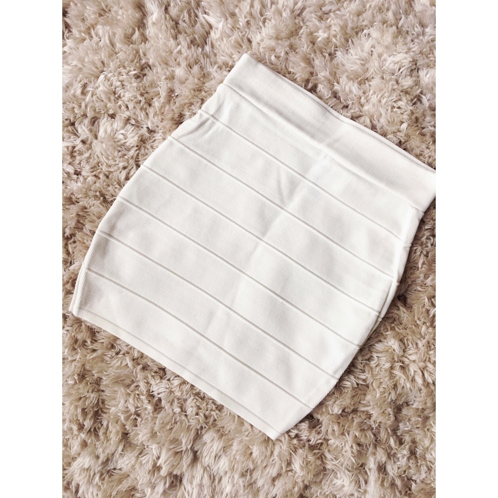 Bodycon High Rise Skirt 🌼